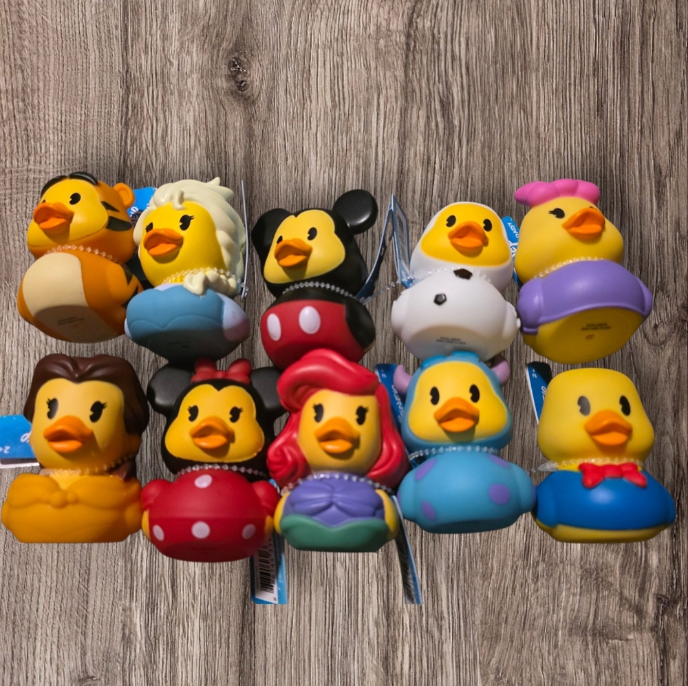 NWT Duckalooz Disney Rubber Ducks Set of 10- Collect or Duck a Jeep!